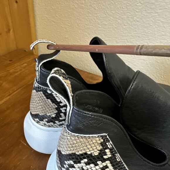 yuko imanishi + Women’s 38 Slip On Sneaker Shoe Platform Bootie Grunge Moto - Picture 12 of 12